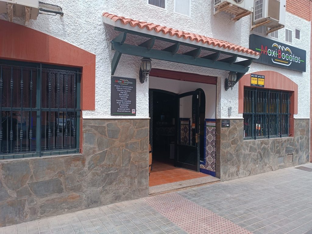 Foto de la fachada de MAXIBOCATAS